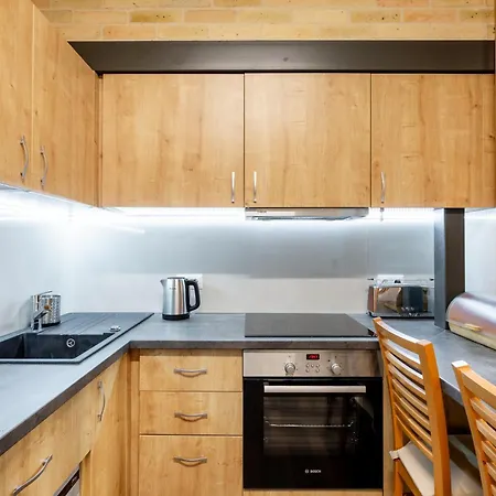 Cs6 Csengery * Budapešť