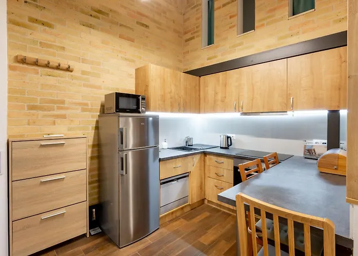 Cs6 Csengery * Budapesta